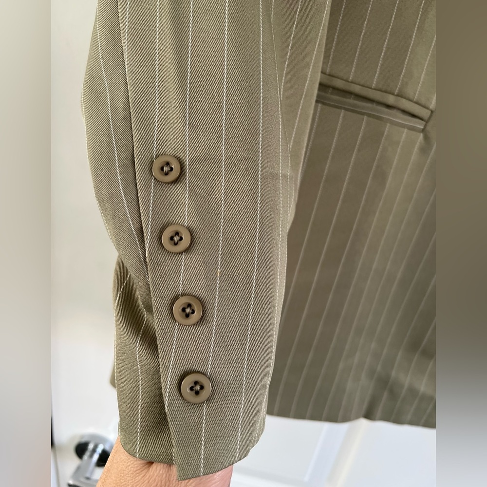 PrettyLittleThing PLT sage khaki green oversized pinstripe blazer jacket sz 10 - Picture 7 of 9
